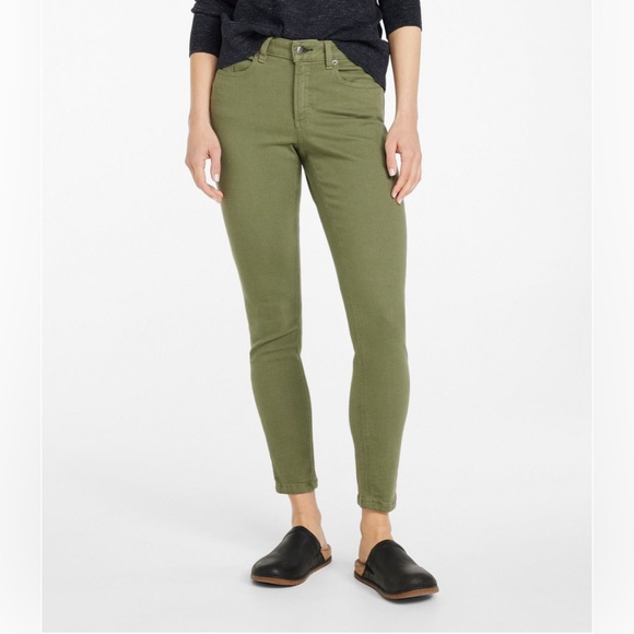 L.L.Bean Favorite Fit Jeans- Green - Picture 1 of 14